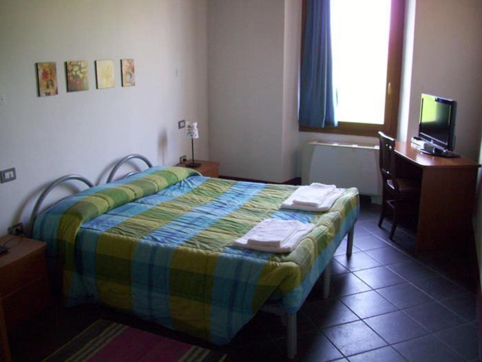Gasthaus Cascina Maggia Brescia Zimmer foto